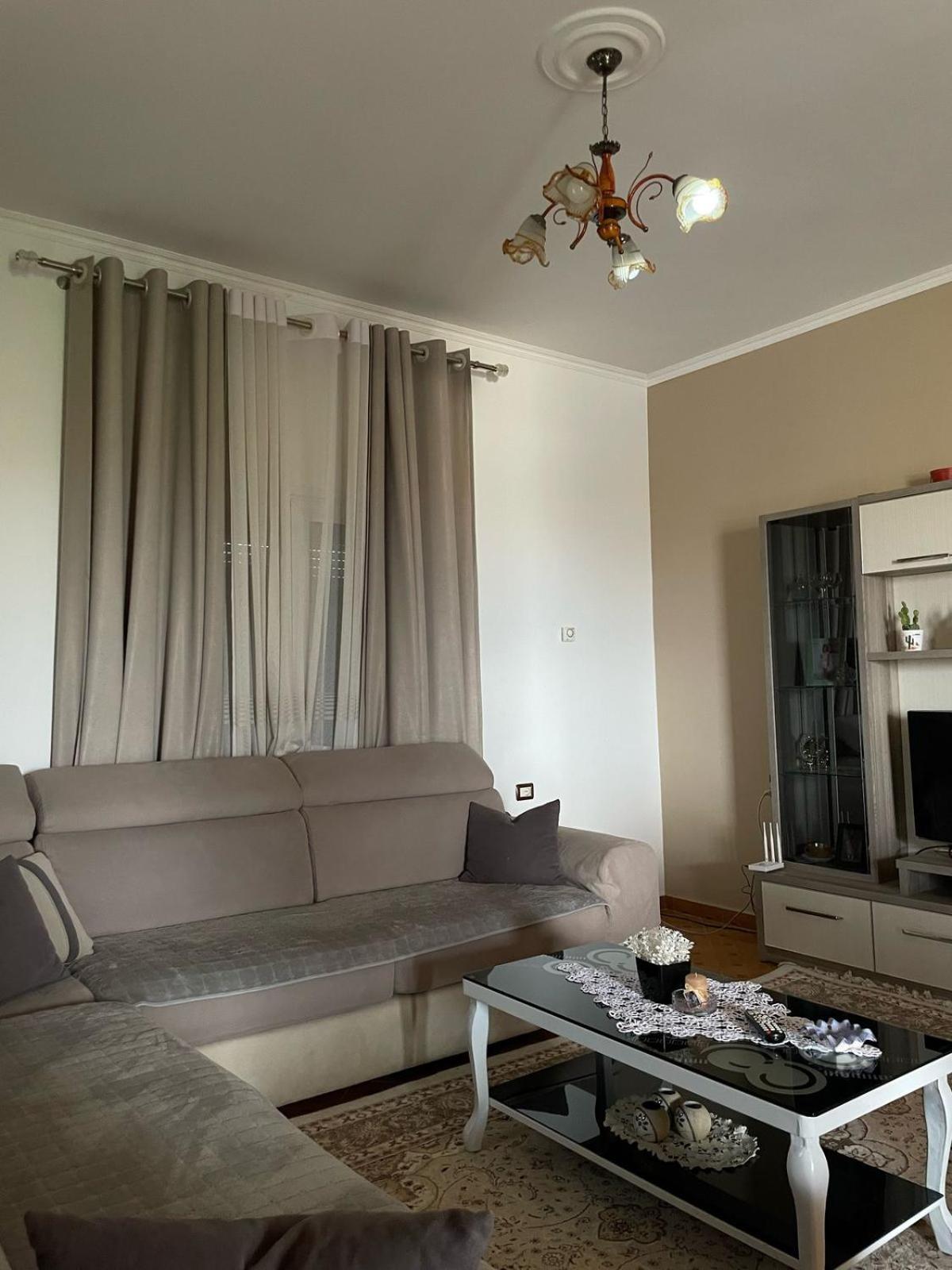Guest House Ilir 培拉特 外观 照片